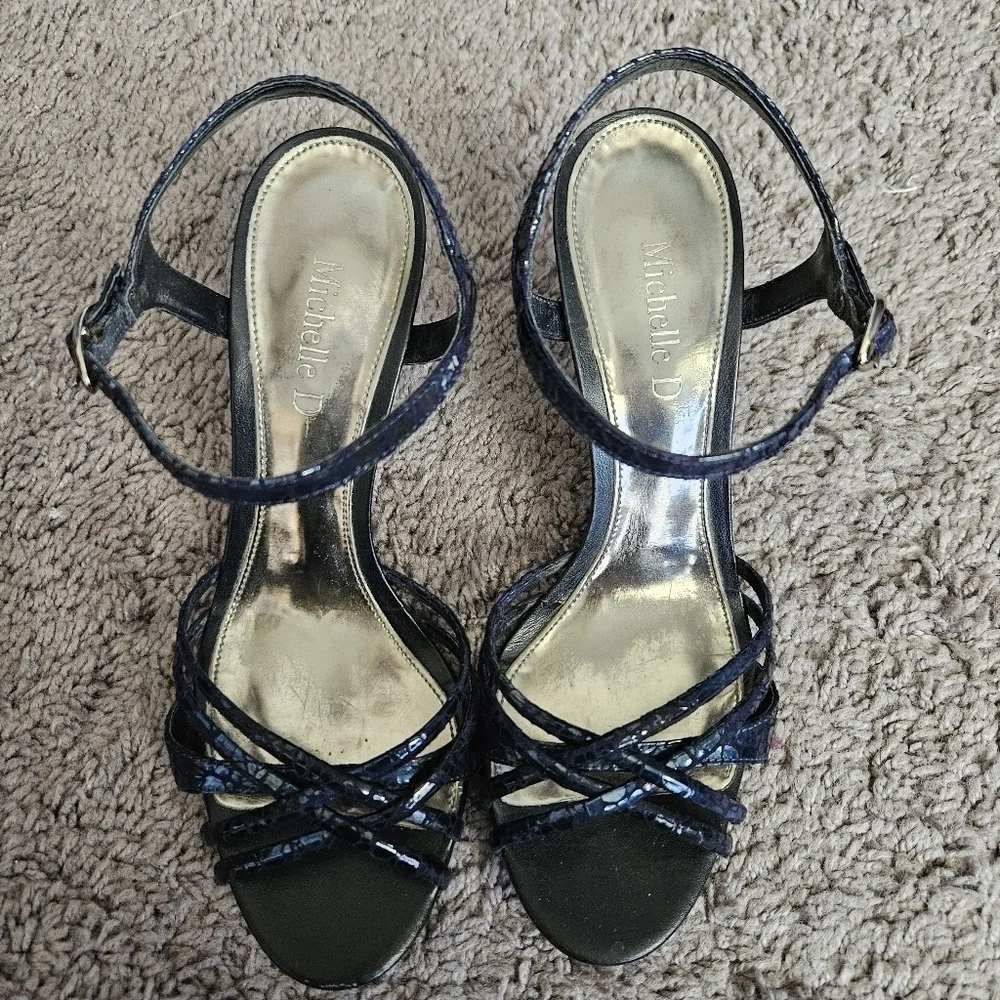 Michelle D Vavavoom Metallic Kitten Heels‎ Sz 7